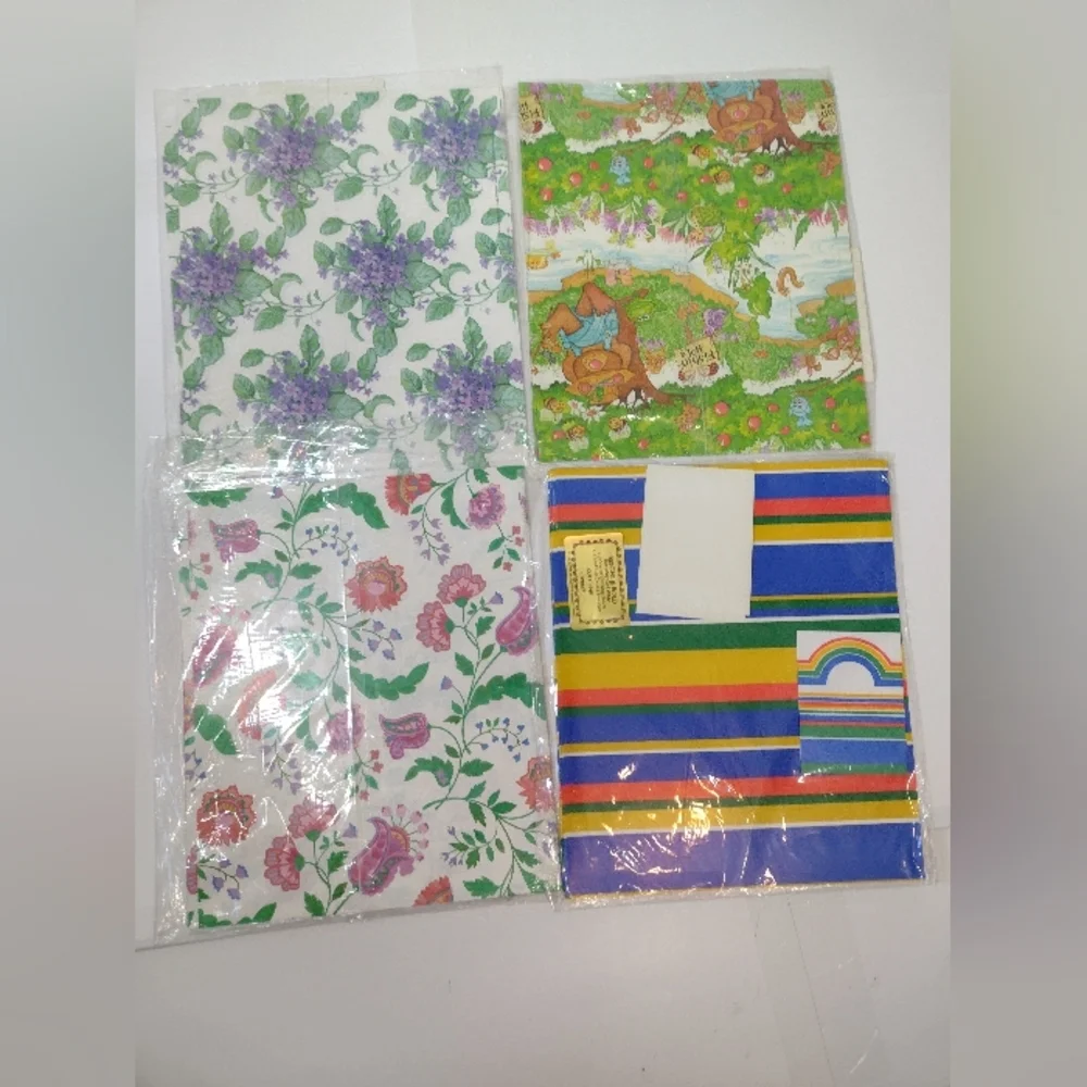 Vintage Set Of 4 Gift Wrap Colorful , Floral Festive
